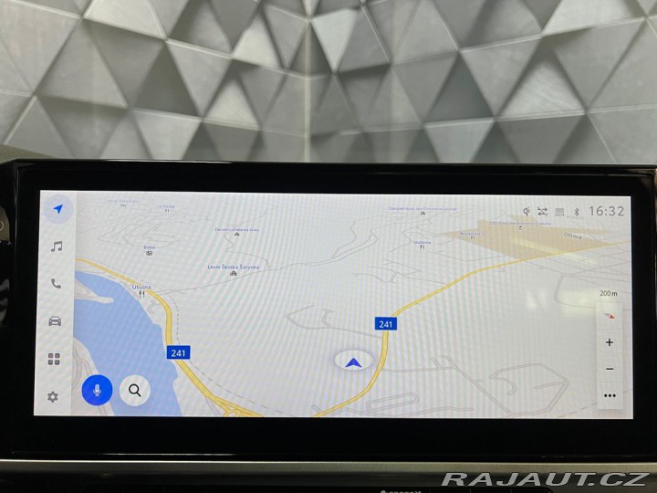 Toyota Camry 2.5 HYBRID e-CVT PRESTIGE 2025