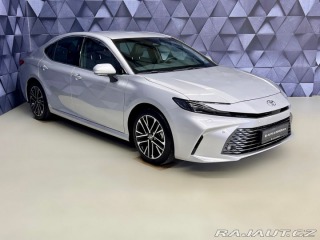 Toyota Camry 2.5 HYBRID e-CVT PRESTIGE 2025