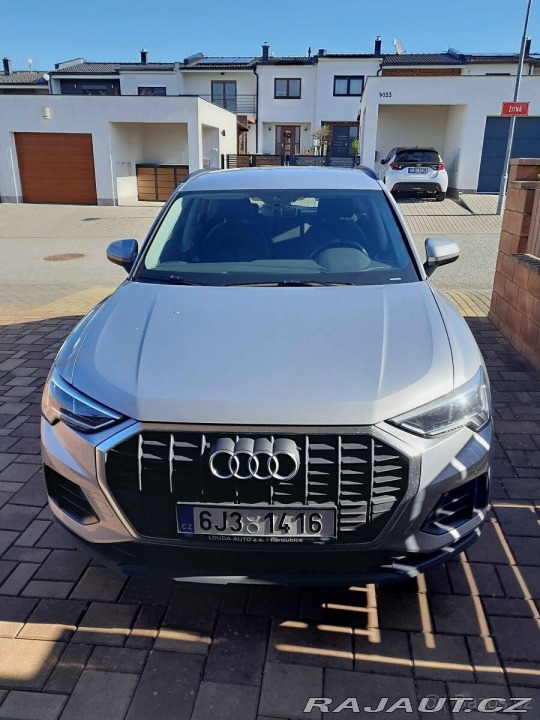Audi Q3 4x4-benzin-140kW-tažné-20 2019
