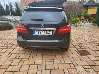 Mercedes-Benz B B180 benzin 2013