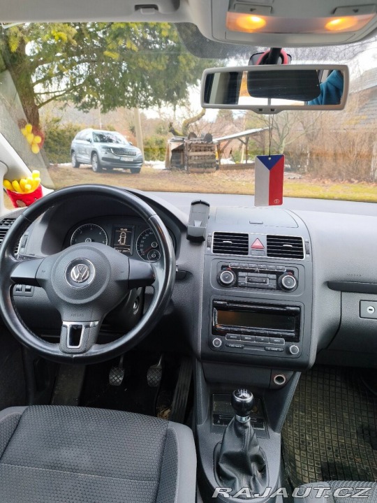 Volkswagen Touran 2,0 2011