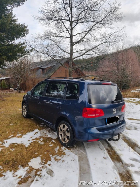 Volkswagen Touran 2,0 2011