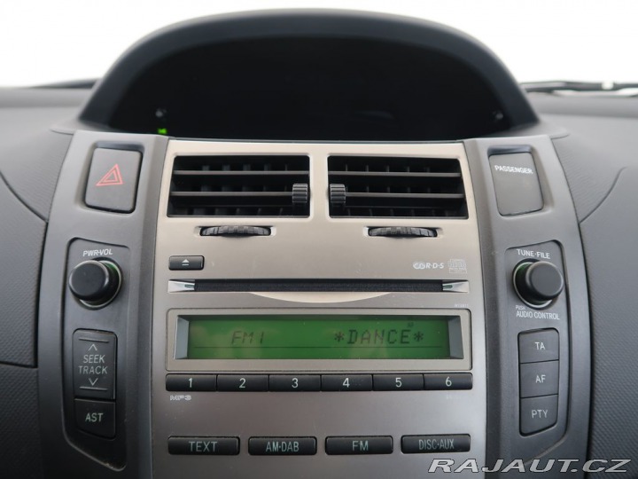 Toyota Yaris 1.3VVT-i,74kW,CZ,Manuál 2009