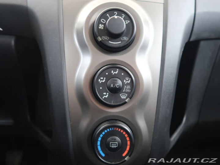 Toyota Yaris 1.3VVT-i,74kW,CZ,Manuál 2009