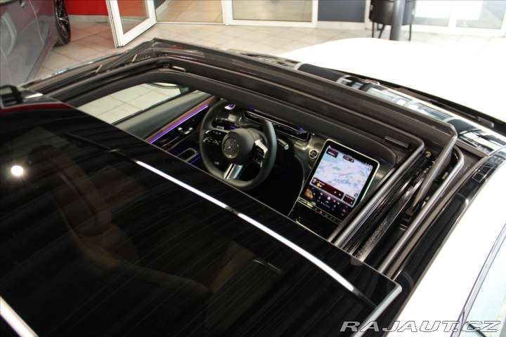 Mercedes-Benz CLE 300e AMG Line Premium Plu 2025
