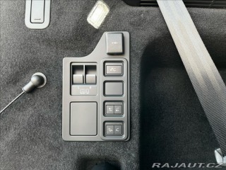 Land Rover Discovery 3,0 Dynamic HSE D350 AWD 2026