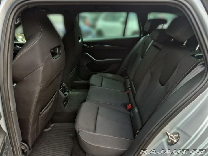 Škoda Octavia 2,0 TDi SportLine DSG 2022