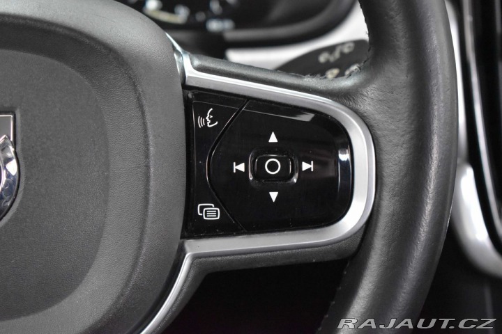 Volvo V90 D4 140kW REZERVACE 2017
