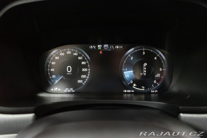 Volvo V90 D4 140kW REZERVACE 2017