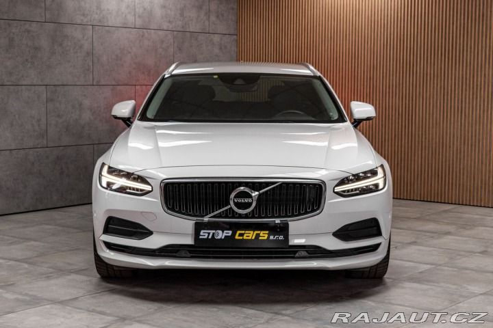 Volvo V90 D4 140kW REZERVACE 2017