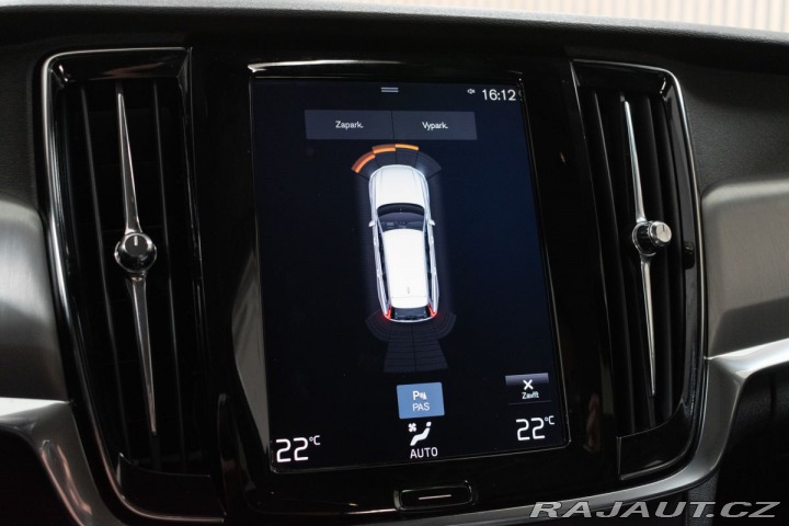 Volvo V90 D4 140kW *PO ROZVODECH* 2017