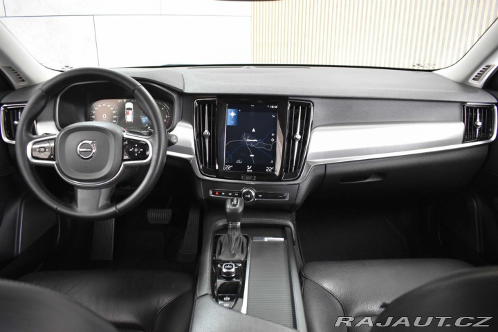 Volvo V90 D4 140kW REZERVACE 2017