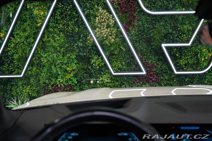 BMW X7 M60i*PANO*HUD*TAŽNÉ*H/K*3 2024