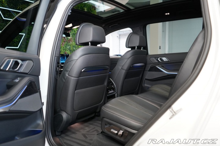 BMW X7 M60i*PANO*HUD*TAŽNÉ*H/K*3 2024