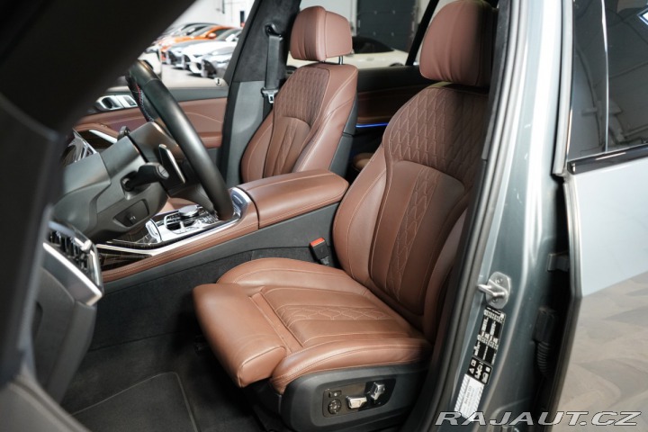 BMW X7 M60i*PANO*HUD*TAŽNÉ*H/K*3 2024