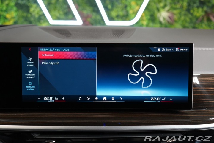 BMW X7 M60i*PANO*HUD*TAŽNÉ*H/K*3 2024