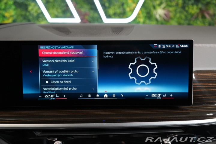 BMW X7 M60i*PANO*HUD*TAŽNÉ*H/K*3 2024