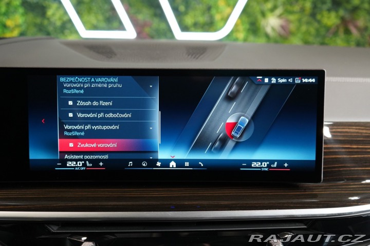 BMW X7 M60i*PANO*HUD*TAŽNÉ*H/K*3 2024