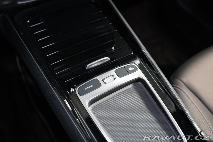 Mercedes-Benz GLB 200d*4M*PROGRESSIVE*LED*C 2024