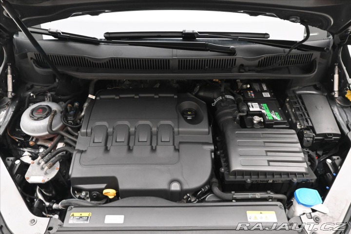 Volkswagen Touran 2,0 TDI 110kW DSG 7míst Z 2020