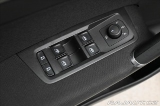 Volkswagen Touran 2,0 TDI 110kW DSG 7míst Z 2020