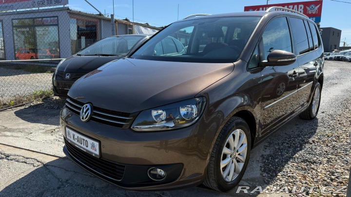 Volkswagen Touran 1.6TDi 77kW REZERVOVANO 2011