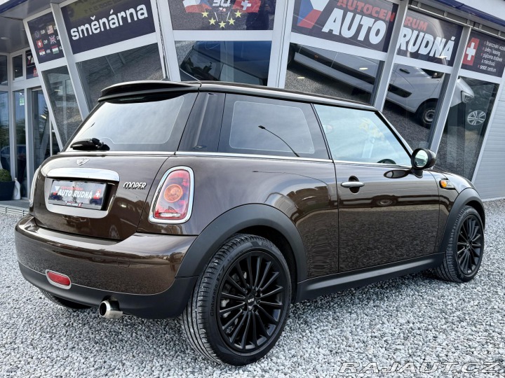 Mini Cooper 1,6i 88kW 50 REZERVACE 2010