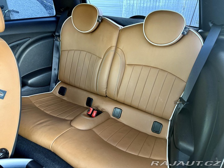 Mini Cooper 1,6i 88kW 50 REZERVACE 2010