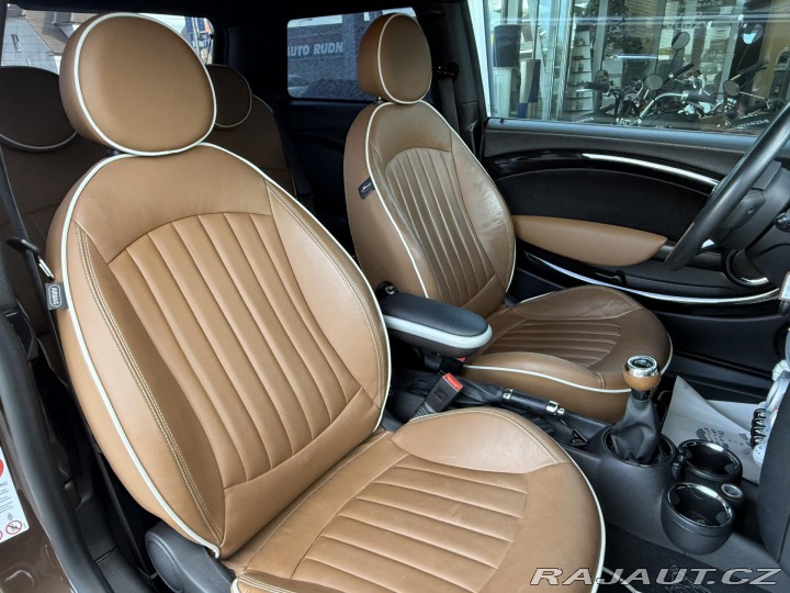 Mini Cooper 1,6i 88kW 50 REZERVACE 2010