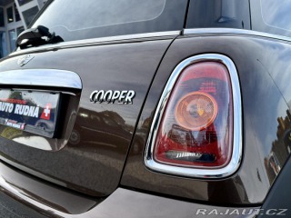 Mini Cooper 1,6i 88kW 50 REZERVACE 2010