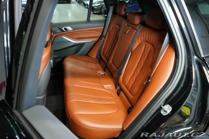 BMW X5 M50i*LASER*TAŽNÉ*HUD*CRAF 2023