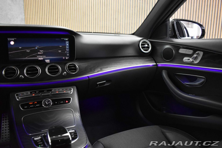 Mercedes-Benz E E 220d 4x4*AMG*AIR*TAŽNÉ* 2020