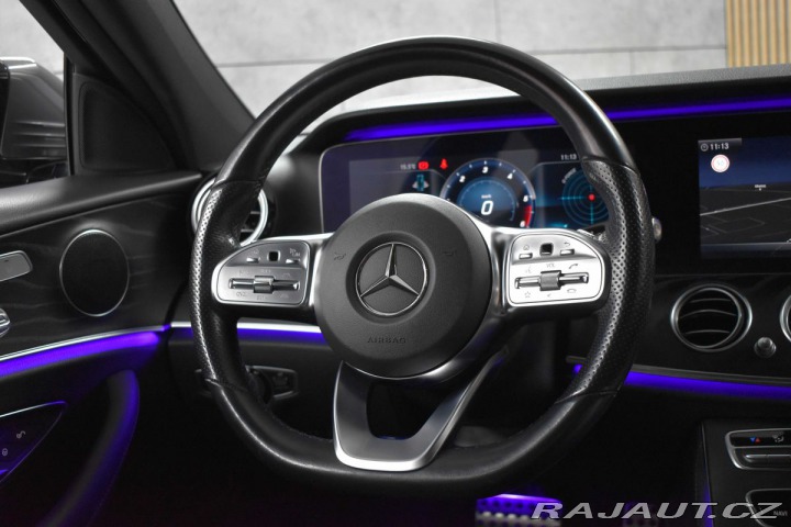 Mercedes-Benz E E 220d REZERVACE 2020