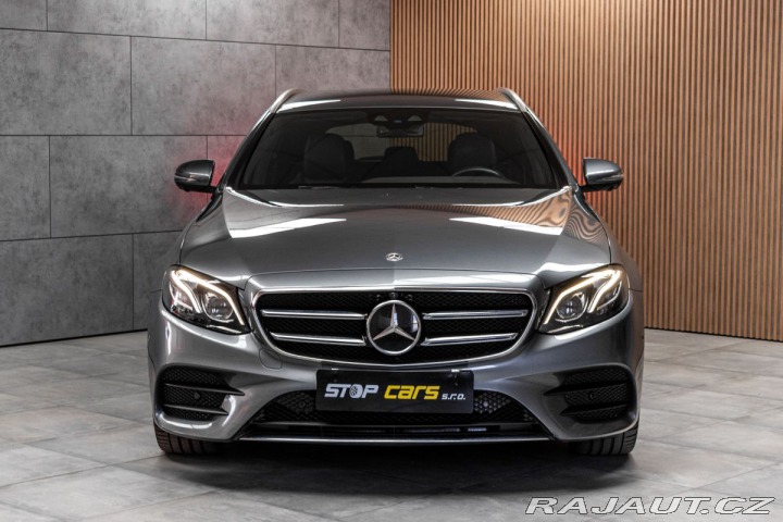 Mercedes-Benz E E 220d 4x4*AMG*AIR*TAŽNÉ* 2020