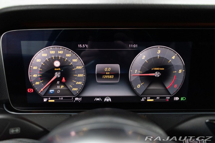Mercedes-Benz E E 220d 4x4*AMG*AIR*TAŽNÉ* 2020