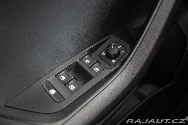 Škoda Karoq 2.0TDI DSG*PANORAMA*KAMER 2021