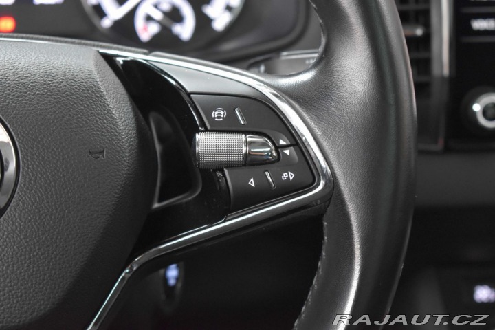 Škoda Karoq 2.0TDI DSG*PANORAMA*KAMER 2021