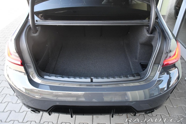 BMW 3 320d xDrive M-SPORT 2024