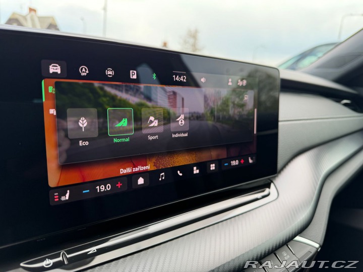 Škoda Octavia Sportline  110kW DSG 2025