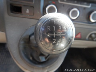 Volkswagen Transporter 2.0 TDI, KLIMA, 6 MÍST 2011