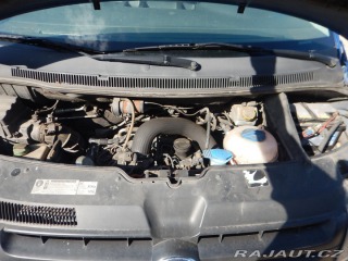 Volkswagen Transporter 2.0 TDI, KLIMA, 6 MÍST 2011