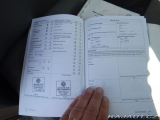 Volkswagen Transporter 2.0 TDI, KLIMA, 6 MÍST 2011