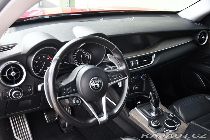Alfa Romeo Stelvio 2.0 206kW Q4 VELOCE 2017