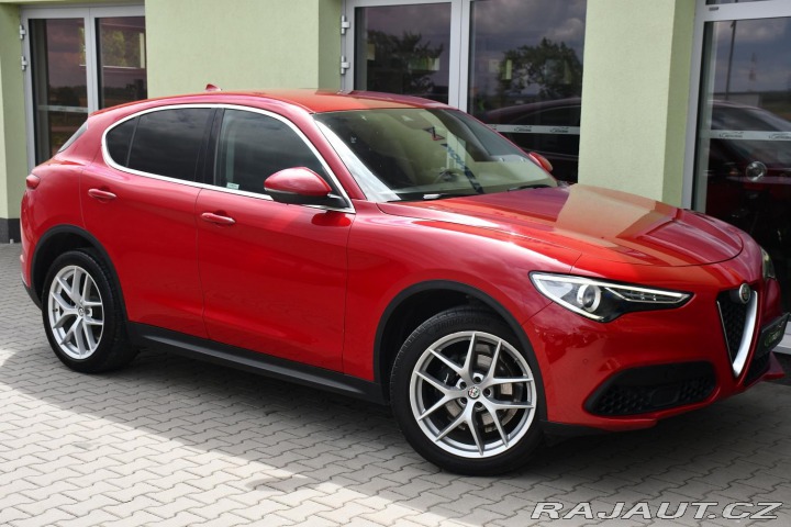 Alfa Romeo Stelvio 2.0 206kW Q4 VELOCE 2017
