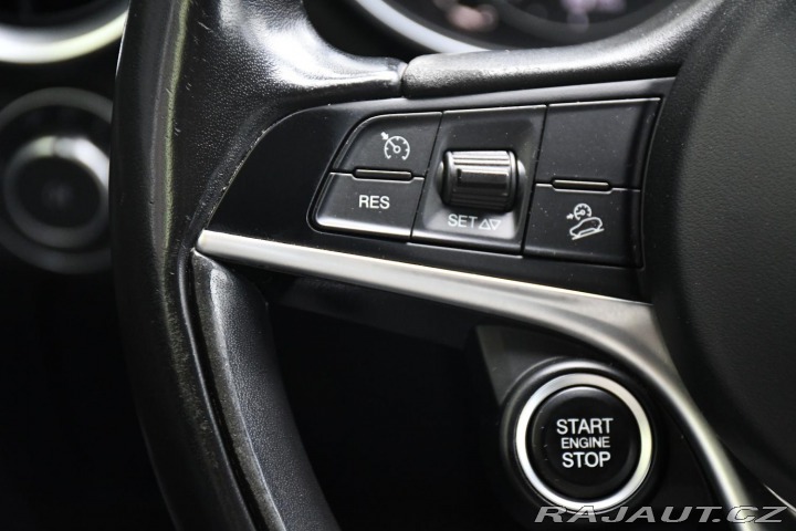 Alfa Romeo Stelvio 2.0 206kW Q4 VELOCE 2017