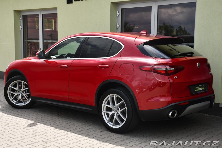 Alfa Romeo Stelvio 2.0 206kW Q4 VELOCE 2017