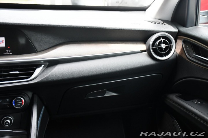 Alfa Romeo Stelvio 2.0 206kW Q4 VELOCE 2017