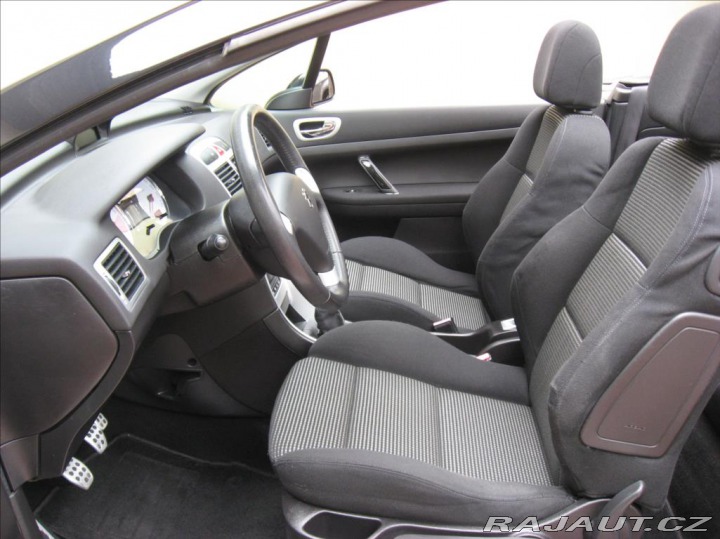 Peugeot 307 1,6 109PS  C-C Dynamique 2006