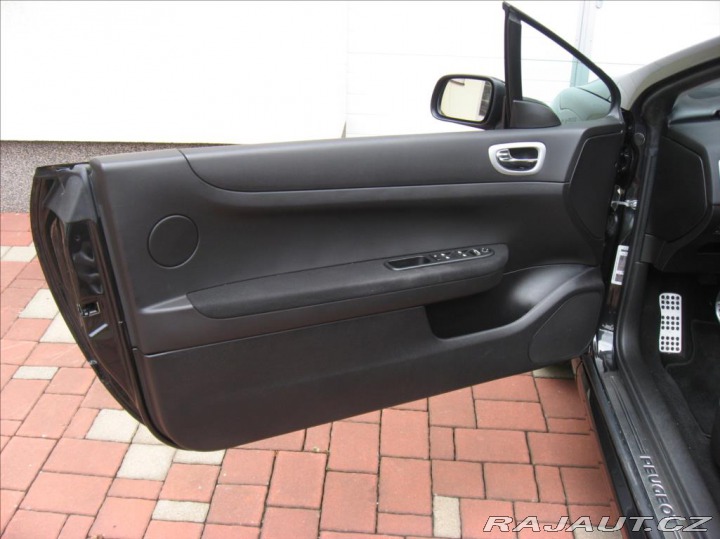 Peugeot 307 1,6 109PS  C-C Dynamique 2006