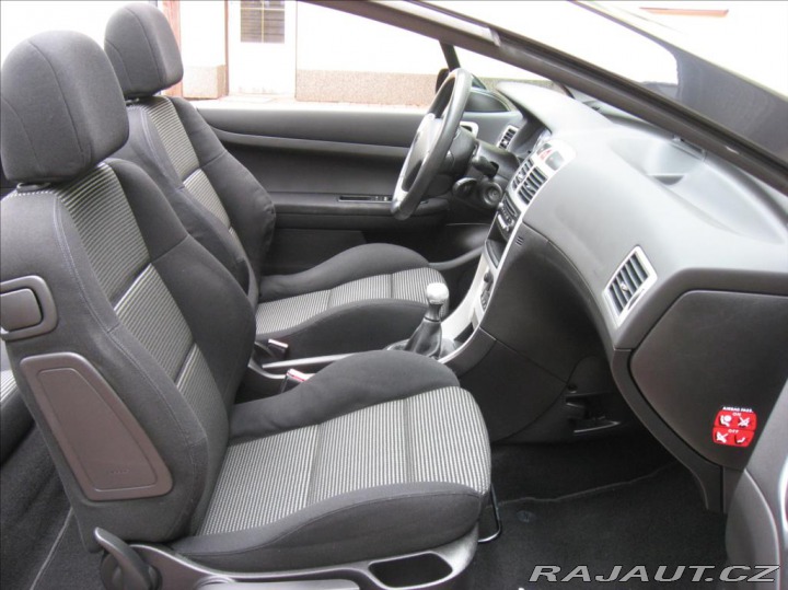 Peugeot 307 1,6 109PS  C-C Dynamique 2006